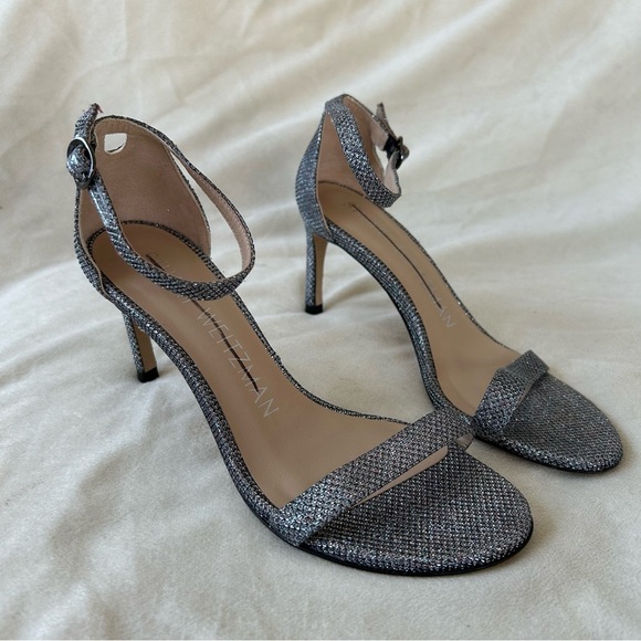 Stuart Weitzman Nunaked Straight Strap Sandal in
Gunmetal Size 5 NWOT - Picture 3 of 8